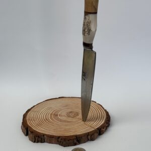 Art.48 Cuchillo artesanal mango de madera